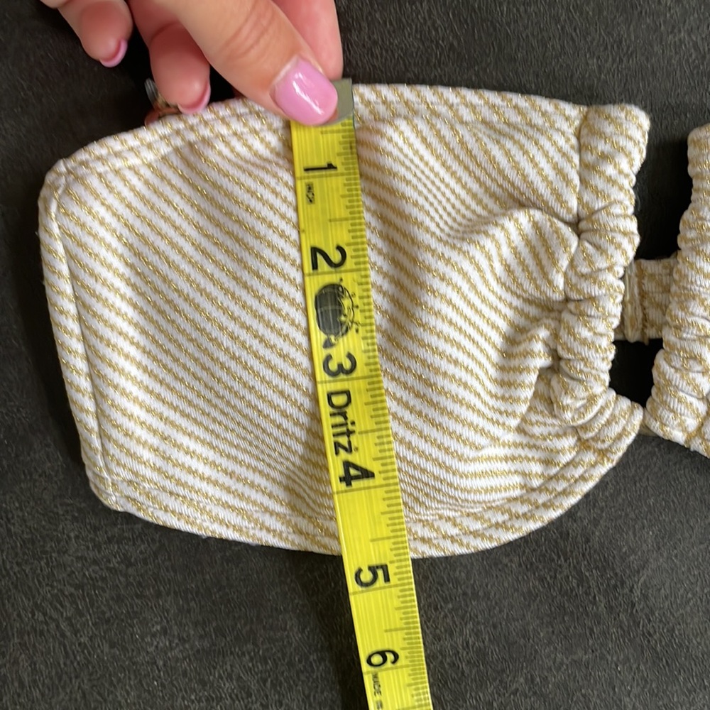 NWT Roxy white and gold bikini top size small - Picture 13 of 13
